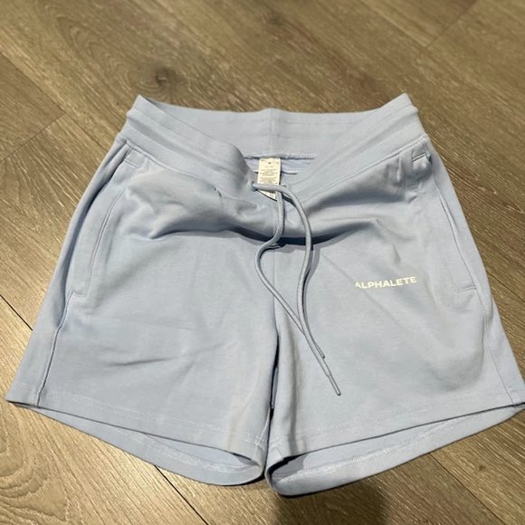 COPY - Alphalete Women's Core Shorts | Baby Blue | Size Medium - Picture 5 of 9